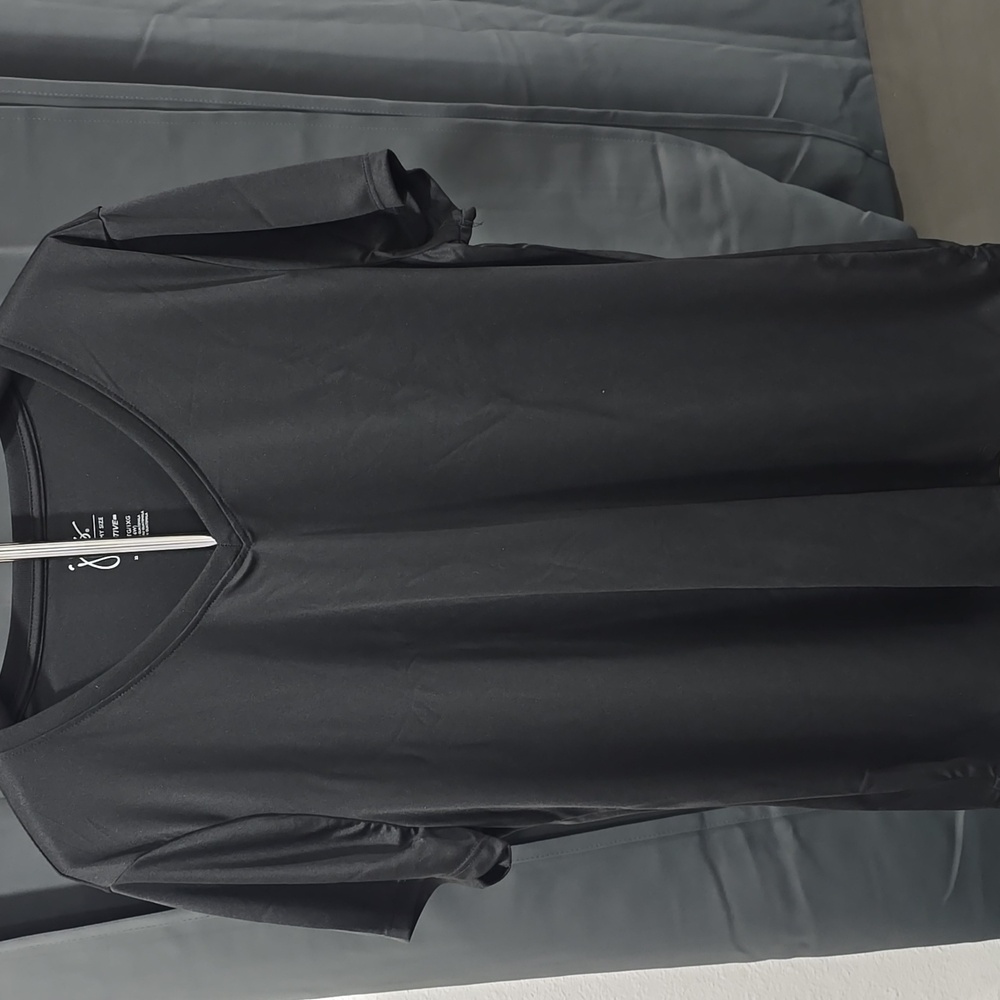 Just My Size Black Short Sleeve V-Neck Tee